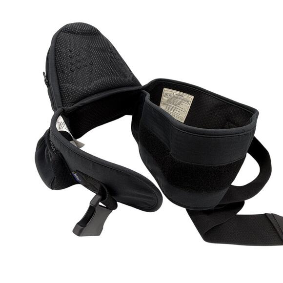 Bethbear Adjustable Support Waist Seat Carrier Belt with Storage Pouch Black - Picture 6 of 10